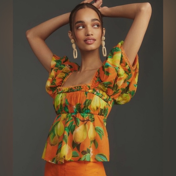 FARM Rio Tops - FARM Rio Chic Pears Blouse size Large